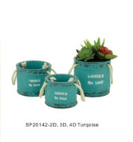 Un pot de fleurs en silex de forme simple et belle