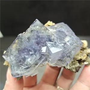 优质天然萤石矿物生粗萤石丛生矿场石英晶体标本来自雅高甘仙