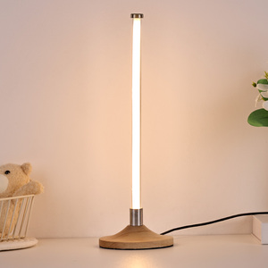 Lámpara de mesa LED de diseño moderno nórdico, Base de madera ligera recta de lujo, 360 grados para iluminación de trabajo de oficina, lectura, uso en interiores - Product Image 1