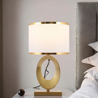 Lampe de chevet haut de gamme américaine, design créatif de luxe léger pour chambre à coucher, chambre d'hôtel, lampe de chevet, articles d'ameublement