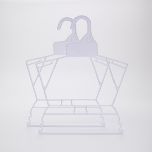 Logo personalizzato appendiabiti da bagno in plastica per Bikini abiti a forma di corpo in abbigliamento da salotto - Product Image 3