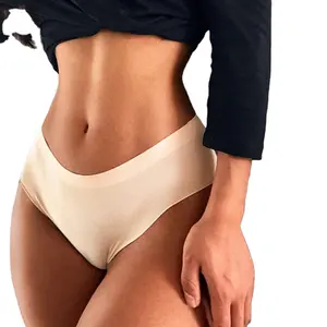 Warm Steps Nahtlose Unterwäsche Frau Höschen Solid Briefs Komfort Atmungsaktive Damen Dessous Pure Cotton Crotch Ice Silk Tangas