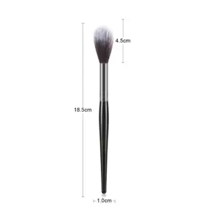 ボディ蛍光ペンブロンザーシマーブラシLuxe Flame Highlight Fan Brush Wood Handle with Synthetic Hair for Face Use low moq