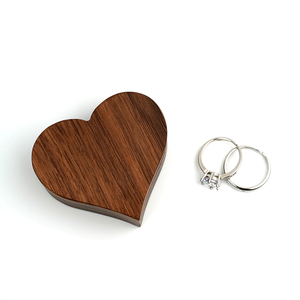 Custom Logo Engrave Luxury Walnut Mini Heart Shape Engagement Wedding Wooden Ring Box