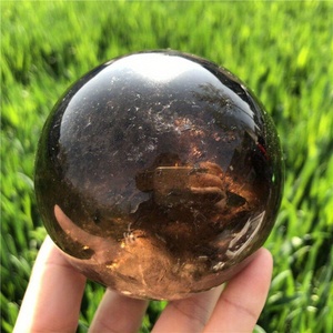 Vente en gros de sphères de cristal spirituelles pour la guérison, artisanat en cristal, boule de cristal fumé pour la décoration - Product Image 1