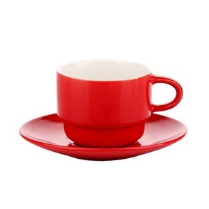 Großhandel Günstige Keramik-Tassen und Geschirr-Sets Maßgefertigte Glasierte Keramik-Tassen Porzellan-Kaffeetassen und Untertassen-Sets für Café- und Hotelservice - Product Image 1