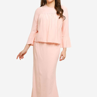 Ensemble Kurung Modeste Coupe Décontractée avec Blouse Courte Plissée à l'Avant et Jupe Longue à Manches Cloche pour les Occasions Quotidiennes des Musulmanes