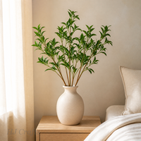 Fleur artificielle en plastique Andromeda, tige coupée 100 cm, feuilles dentelées réalistes, lots en gros pour fleuriste de luxe, présentation en hall d'hôtel