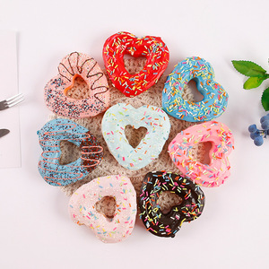 Squishy en silicone en forme de donut, à récupération lente, écologique, réaliste, jouet dessert pastoral, double aimant de réfrigérateur et pendentif suspendu - Product Image 1