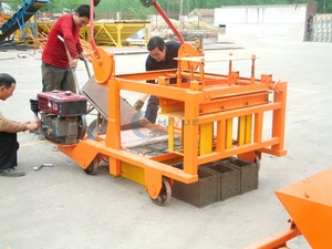 Máquina de Ladrillos Intertrabados SY QMR4 45, Máquina Móvil de Fabricación de Bloques de Hormigón Huecos con Motor, en Venta en Congo y Ghana - Product Image 5