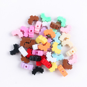 Nouveau design résine <span class=keywords><strong>miniature</strong></span> résine coeur belle forme résine pendentif en gros bricolage coque de téléphone breloques porte-clés pour la décoration - Product Image 6