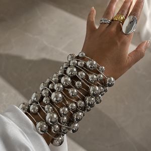 Nouvelle Arrivée Mode Vente en Gros à Prix Abordable Nouveaux Bracelets Élastiques en Or 18 carats avec Boules Style Punk pour Femme, Bracelets Joncs Massifs en Argent - Product Image 2