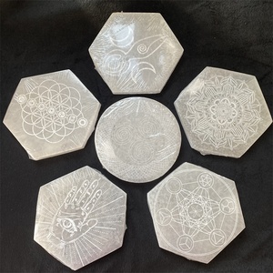 Cristalli naturali all'ingrosso intagliati reiki evil eye tree of life piastra a griglia in selenite per tappetino per tazza di guarigione - Product Image 1