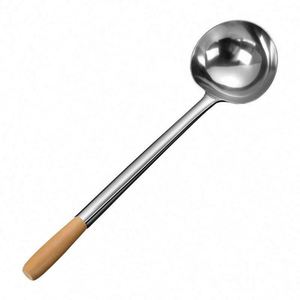 Juego de utensilios de cocina de acero inoxidable para hotel y restaurante: espátula ranurada, espumadera, cuchara de sopa, colador y otros utensilios de cocina. - Product Image 1