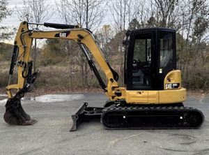 Mini-excavatrice 5 tonnes d'occasion CAT305, machine de construction, excavatrice sur chenilles Caterpillar 305 d'occasion avec accessoire tarière, certifiée CE - Product Image 2
