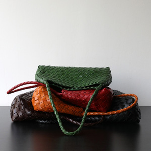 Sac panier vintage français en cuir pleine fleur tressé fait main de luxe, sac à main/épaule en cuir véritable, ouvert et minimaliste - Product Image 2