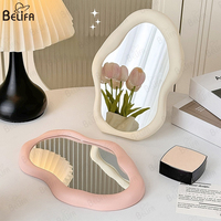 Offre Spéciale mignon nuages en forme de miroir de courtoisie chambre créative bureau miroir de beauté en forme spéciale