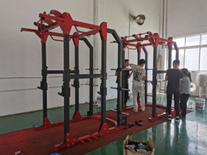 Equipo de Gimnasio para Entrenamiento de Fuerza, Máquina Smith y Rack de Sentadillas, Material Metálico, Rack de Sentadillas Multifuncional - Product Image 3