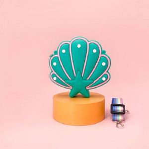 Bolsos de Hombro de Silicona con Diseño de Dibujos Animados Personalizados para Niños, Estilo Japonés OEM, Hermosos Bolsos de Hombro con Cremallera para Niños - Product Image 4