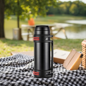 <span class=keywords><strong>Thermos</strong></span> à vide de <span class=keywords><strong>grande</strong></span> <span class=keywords><strong>capacité</strong></span> 1500 ml, vente en gros d'usine professionnelle, bouteille d'eau isolée sous vide pour le camping en plein air - Product Image 5