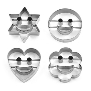 4 ensembles de moules à biscuits en acier inoxydable <span class=keywords><strong>Smiley</strong></span>, outils de découpe pour émoticônes, moules à biscuits créatifs <span class=keywords><strong>Smiley</strong></span> <span class=keywords><strong>Emoticon</strong></span> - Product Image 3