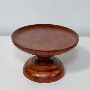 Support de Présentation Élégant en Bois Fait Main Écologique avec Plateau Lisse et Base Robuste - Product Image 3