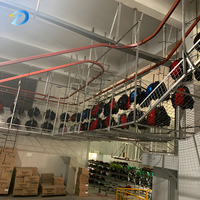 Système de pulvérisation robotique automatique pour réservoir de carburant de moto Solution clé en main pour les machines de revêtement métallique Ligne de peinture efficace