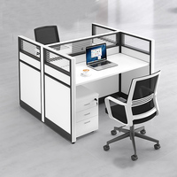 Poste de travail informatique modulaire 4 personnes au design moderne, mobilier de bureau commercial, bureau pour le personnel, visibilité et lisibilité améliorées