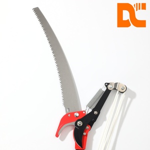 <span class=keywords><strong>Podadora</strong></span> Manual Universal Ahorradora <span class=keywords><strong>de</strong></span> Esfuerzo con Cabezal Ajustable y Barra <span class=keywords><strong>de</strong></span> Aleación Reforzada para Podar Ramas Altas <span class=keywords><strong>de</strong></span> Árboles en Huertos y Jardines - Product Image 4