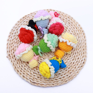 Nuevo y lindo ramo de rosas, regalo para el Día de la Madre, adorno para bolso, colgante de hilo de ganchillo para el Día de San Valentín, producto terminado - Product Image 2