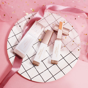 Crayon et <span class=keywords><strong>stick</strong></span> <span class=keywords><strong>à</strong></span> paupières scintillants bicolores pour un maquillage rapide et facile - <span class=keywords><strong>Fard</strong></span> <span class=keywords><strong>à</strong></span> paupières double couleur longue tenue et waterproof - Product Image 2