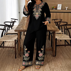 Ensemble de costume pour femmes avec broderie florale et effets 3D, manches longues, coupe ample, pantalon court, Moyen-Orient, Europe, Amérique, SMLXLXXLXXXL4XL5XL - Product Image 3