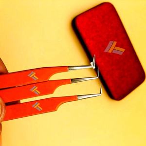 Pince à épiler pour extensions de cils en acier inoxydable de qualité supérieure, avec logo personnalisé, revêtement orange à 90 degrés, pointe lisse, durable et éco-responsable - Product Image 3