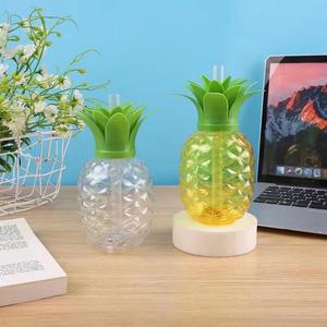 Pailles en plastique lumineuses en forme de fruits de dessin animé pour fête hawaïenne, <span class=keywords><strong>paille</strong></span> en forme de fraise, <span class=keywords><strong>paille</strong></span> en forme d'ananas, gobelet <span class=keywords><strong>à</strong></span> fraises - Product Image 5