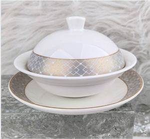 Service de vaisselle en céramique de luxe moderne pour plus de 10 personnes, motif incrusté d'or, assiettes et bols ronds sous glaçure, compatibles lave-vaisselle, pour les fêtes - Product Image 4