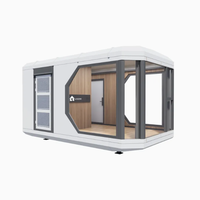 Maison capsule à installation rapide avec fenêtre panoramique pour camping et chantier