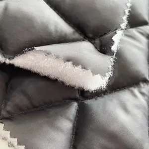 Harga pabrik kain taffeta poliester quilting untuk selimut