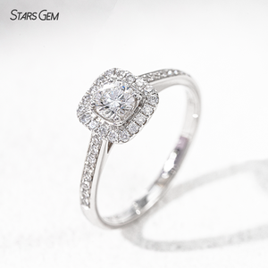 แหวนหมั้นเพชรแล็บโกรว์ทรงกลมเจียระไนบริลเลียนท์ น้ำหนัก 0.568 กะรัต จาก Starsgem ตัวเรือนทองคำแท้ 18K พร้อมวงแหวนแบบ Halo และ Half Pave Band - Product Image 2