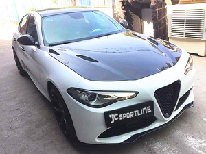Cofano Motore Auto QV in Fibra di Carbonio per <span class=keywords><strong>Alfa</strong></span> <span class=keywords><strong>Romeo</strong></span> Giulia Quadrifoglio Verde Berlina 4 Porte 2017-2020 - Product Image 4