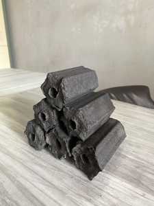 Carbón Vegetal de Aserrín de Madera de la Mejor Calidad con Largo Tiempo de Combustión y Sin Aditivos Químicos para Cocinar y Uso Industrial - Product Image 3