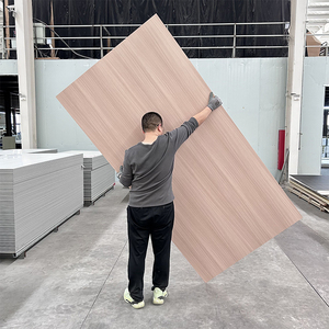 Pannello in Fibra di Bambù Carbonizzato con Impiallacciatura in Legno Burlywood 1220*5*2440mm, Pannello WPC con Venatura del Legno per Pareti e Soffitti Interni - Product Image 2