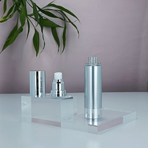 Flacon cosmétique sans air en plastique argenté de luxe 5ml 10ml 15ml 30ml pour soins de la peau avec pompe pulvérisatrice pour lotion - Product Image 3