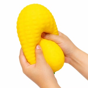 Jouet Squishy Géant Maïs en TPR 19,6 cm, Légume Réaliste à Remontée Lente et Rebond Rapide, Jouet Sensoriel Anti-Stress à Presser - Product Image 3