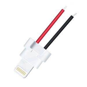 Adaptador <span class=keywords><strong>de</strong></span> cable <span class=keywords><strong>de</strong></span> enchufe <span class=keywords><strong>de</strong></span> línea <span class=keywords><strong>de</strong></span> carga <span class=keywords><strong>de</strong></span> suministro del fabricante, Conector <span class=keywords><strong>de</strong></span> enchufe macho USB para <span class=keywords><strong>Iphone</strong></span> - Product Image 3