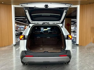 Toyota RAV4 Usado, Automático, Volante a la Izquierda, SUV, Techo Panorámico, Asientos de Cuero, Cámara Trasera de 360°, Luces LED Oscuras, Modelo 2022 - Product Image 4