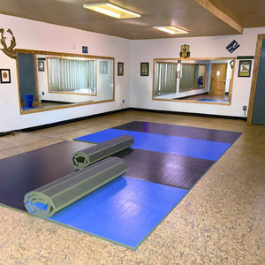 PVC-Leder-<span class=keywords><strong>Vinyl</strong></span>-MMA-Grappling-Gymnastikmatten Rolle Aus Jiujitsu-Trainingsmatten Wasserdichte Rollmatten - Product Image 1