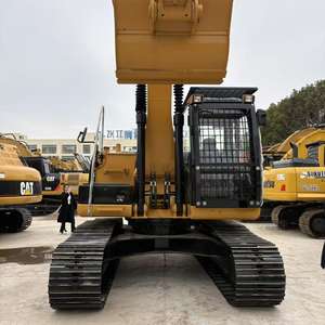 Excavadora de cadenas usada de 20 toneladas con motor de inyección directa, original CAT320D2L, procedente de Japón, en venta. - Product Image 3