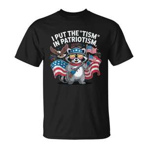 Camiseta I Put The Tism In Patriotism con diseño de mapache patriótico, color negro, unisex, para adultos, cuello redondo, manga corta - Product Image 1