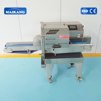 Industriële machine voor het snijden van gekookt vlees, precisie-snijden, CE-gecertificeerd, geschikt voor varkenskoteletten, kipfilets, worstjes en biefstuk.