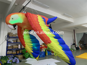 Opblaasbare Opblaasbare Papegaai Met Led Verlichting Opblaasbare Vliegende Vogel Vorm Dier - Product Image 3